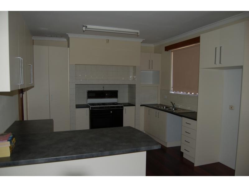 1/49 Wroxton Street, Midland WA 6056