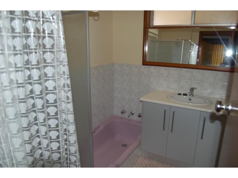 1/49 Wroxton Street, Midland WA 6056