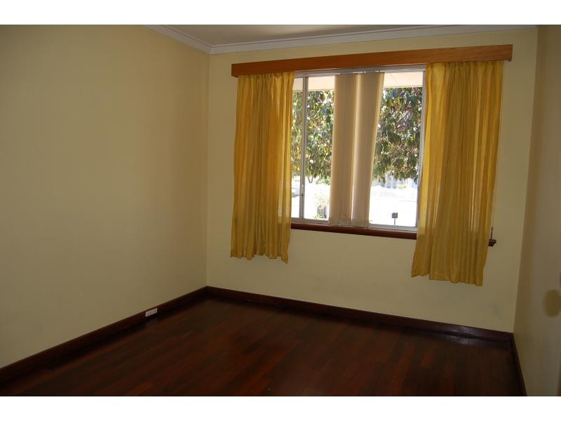 1/49 Wroxton Street, Midland WA 6056