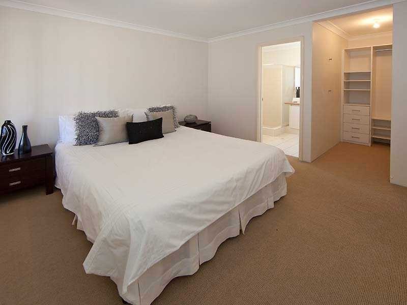 7 Dorrigo Way, South Lake WA 6164