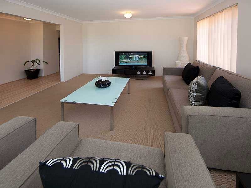 7 Dorrigo Way, South Lake WA 6164