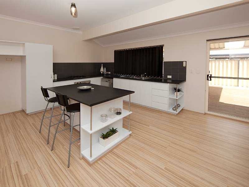 7 Dorrigo Way, South Lake WA 6164