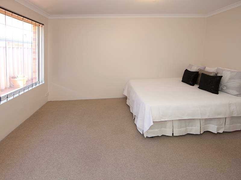 7 Dorrigo Way, South Lake WA 6164