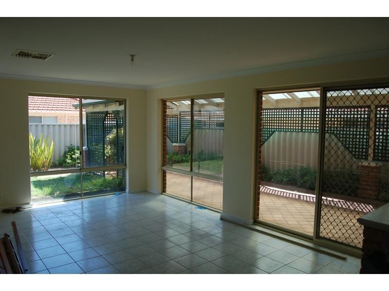 185 Woodvale Drive, Woodvale WA 6026