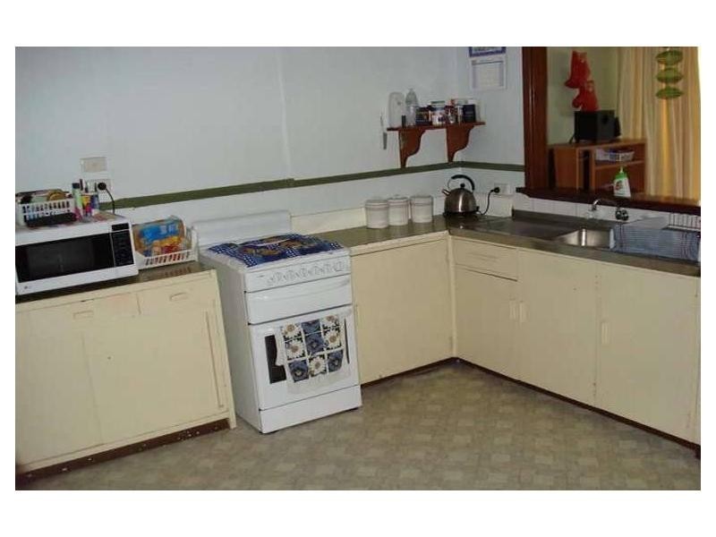 15 Morton Street, Merredin WA 6415