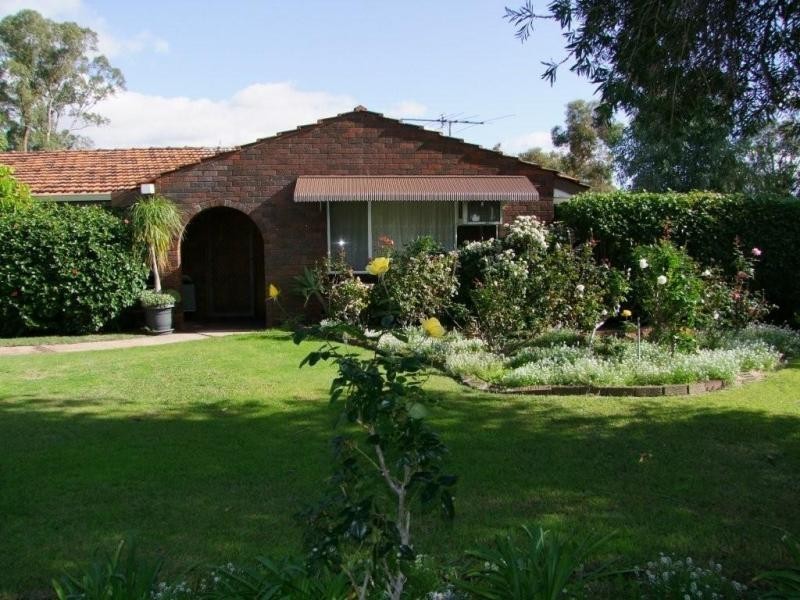 2 Cockram Place, Beechboro WA 6063