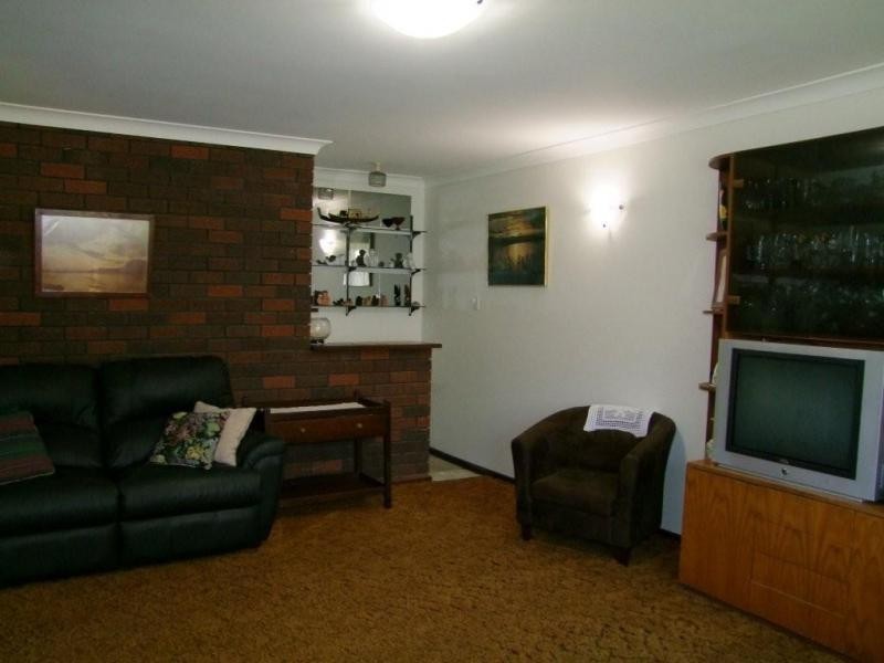 2 Cockram Place, Beechboro WA 6063