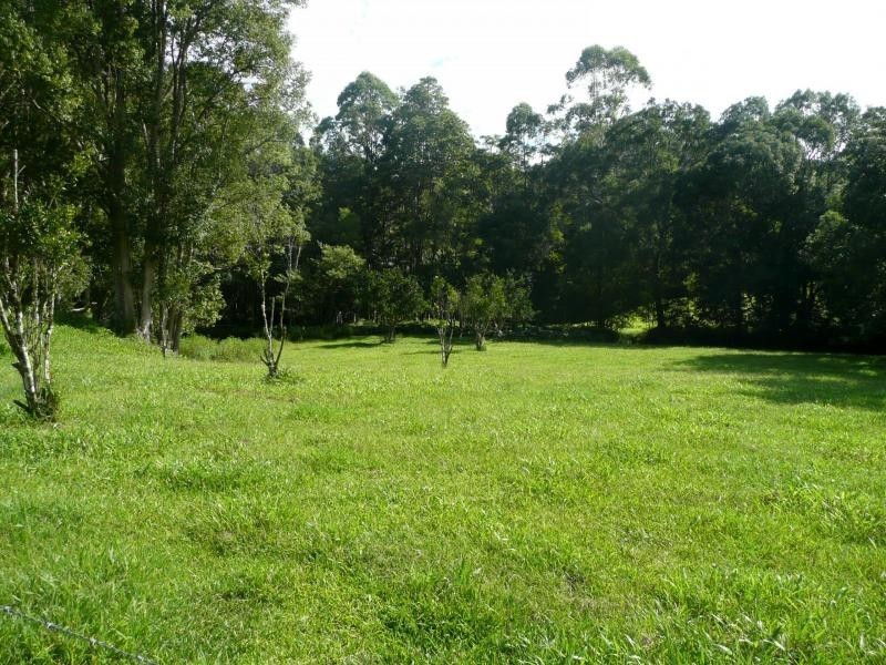 5 Ryans Road, Uki NSW 2484