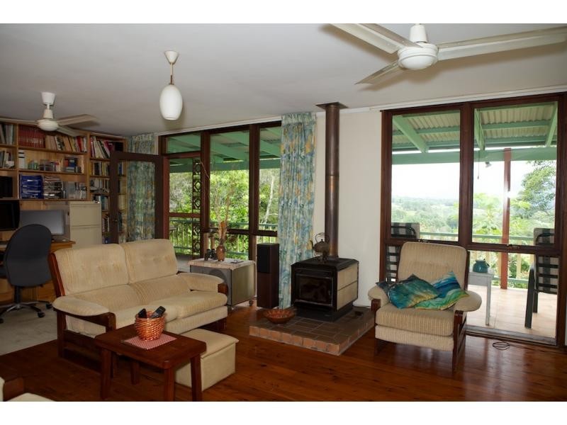 601 Smiths Creek Road, Uki NSW 2484