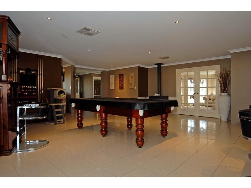 16 Ingham Street, Aveley WA 6069