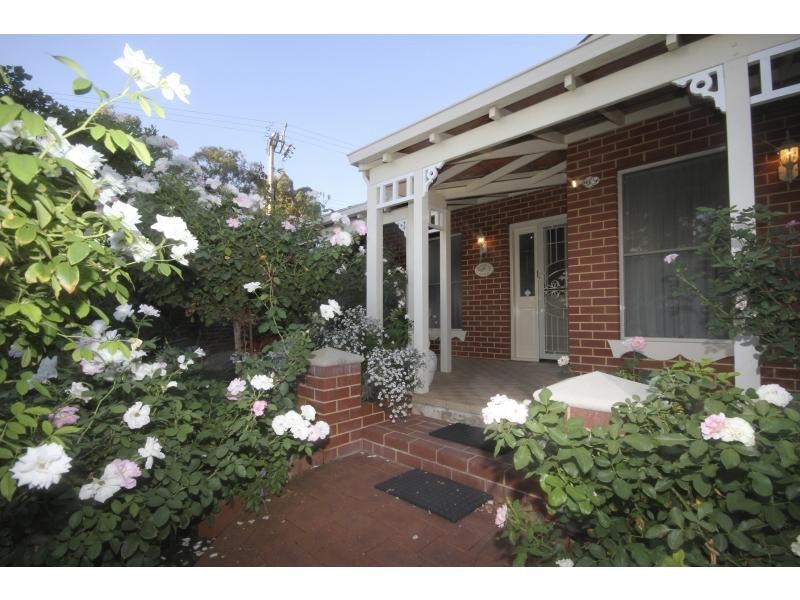 1 River Bank Boulevard, Olive Grove Estate, South Guildford WA 6055