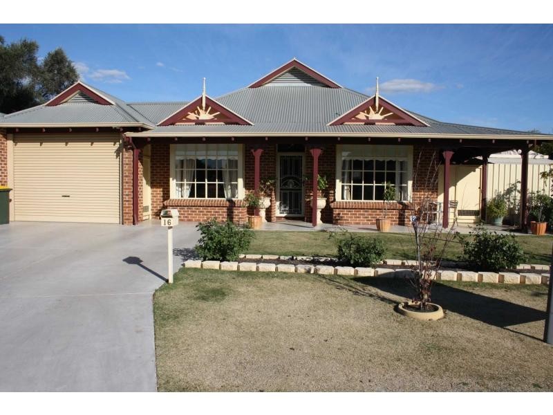 16 Houghton Close, Olive Grove Estate, South Guildford WA 6055