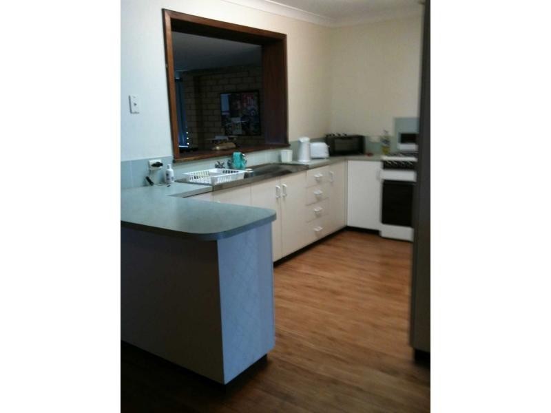 87 Blackadder Road, Swan View WA 6056