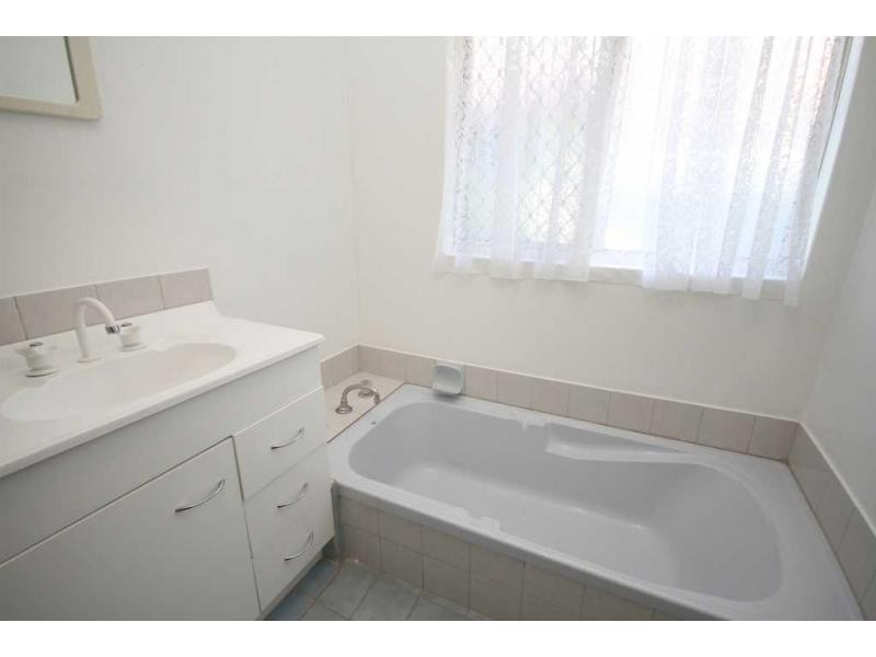 24 Pursuit Close, Middle Swan WA 6056