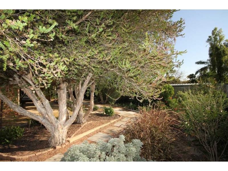 24 Pursuit Close, Middle Swan WA 6056