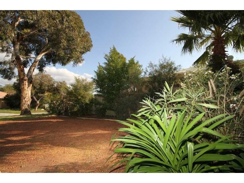24 Pursuit Close, Middle Swan WA 6056
