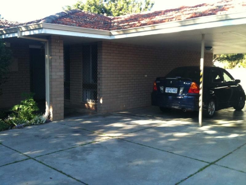 8a Ewart Street, Midvale WA 6056