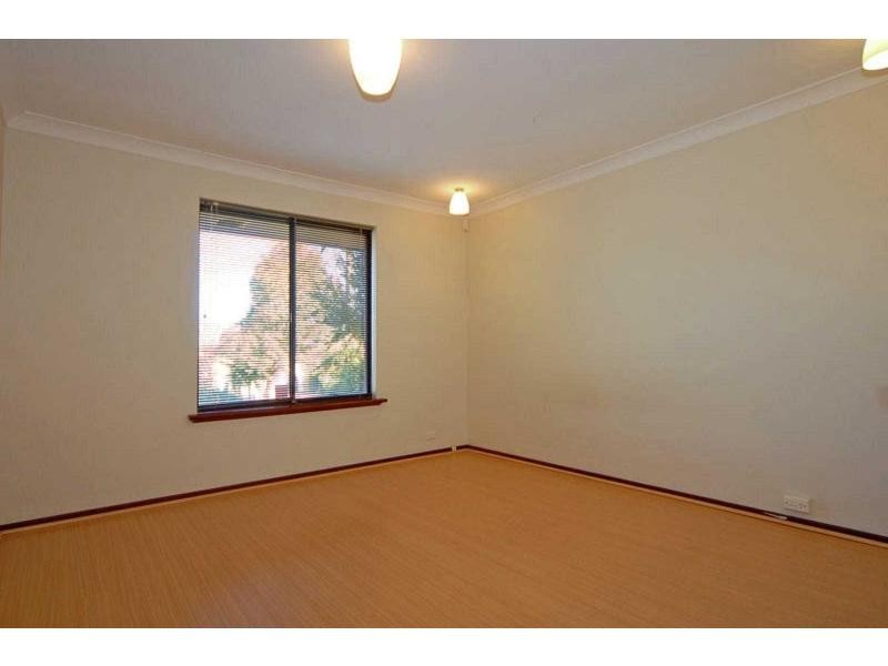 23 Abbott Way, Swan View WA 6056