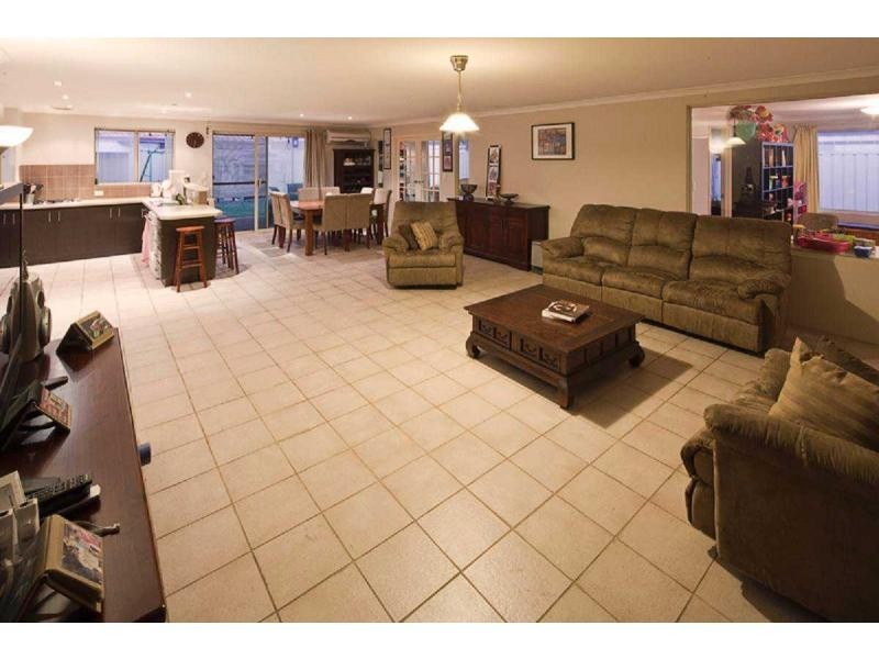 68 Ashdale Boulevard, Darch WA 6065