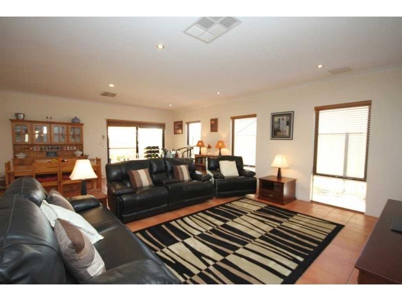 165 Ocean Keys Blvd, Clarkson WA 6030