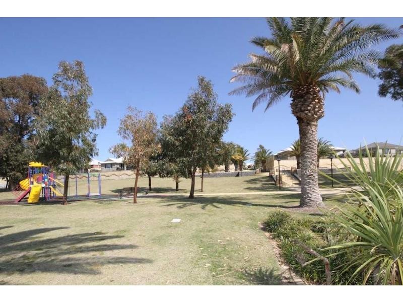 165 Ocean Keys Blvd, Clarkson WA 6030