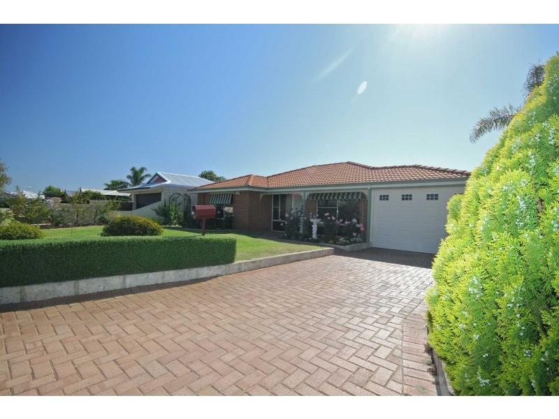 25 Madura Close, Ballajura WA 6066