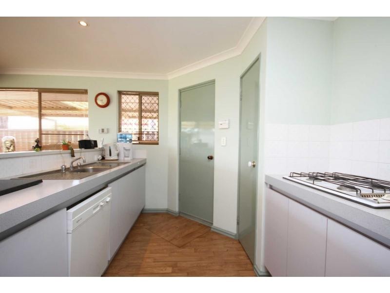 25 Madura Close, Ballajura WA 6066