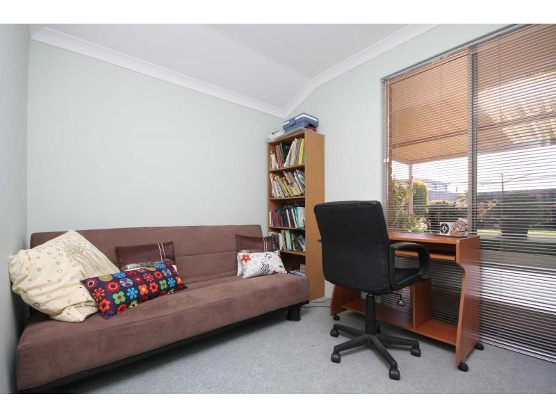 25 Madura Close, Ballajura WA 6066