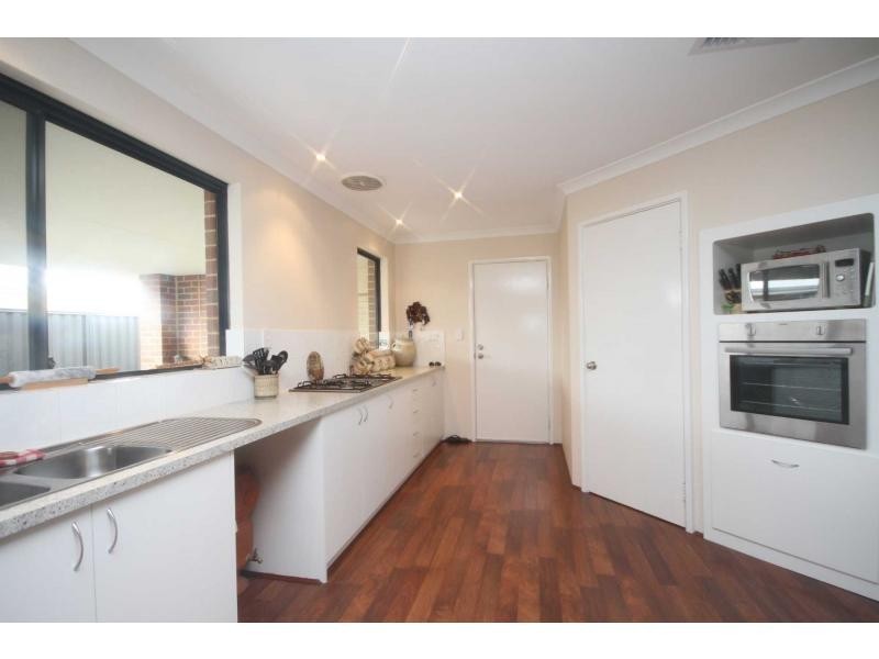 20 Nouveau Turn, Aveley WA 6069