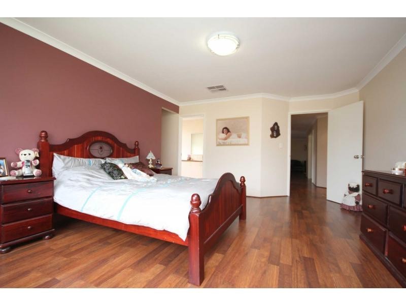 20 Nouveau Turn, Aveley WA 6069