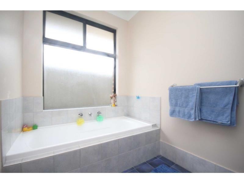 20 Nouveau Turn, Aveley WA 6069