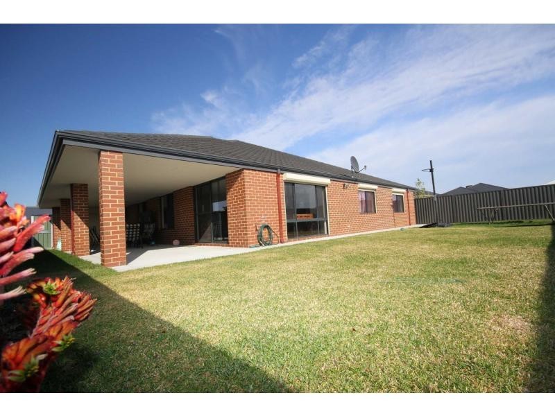 20 Nouveau Turn, Aveley WA 6069