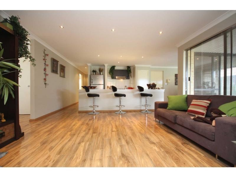 10 Forge Lane, Henley Brook WA 6055