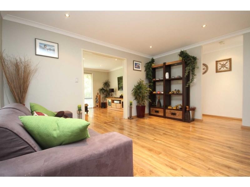 10 Forge Lane, Henley Brook WA 6055
