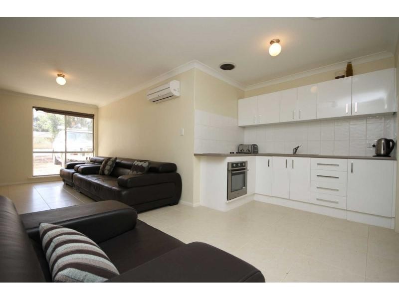 10 Pine Gap, Swan View WA 6056