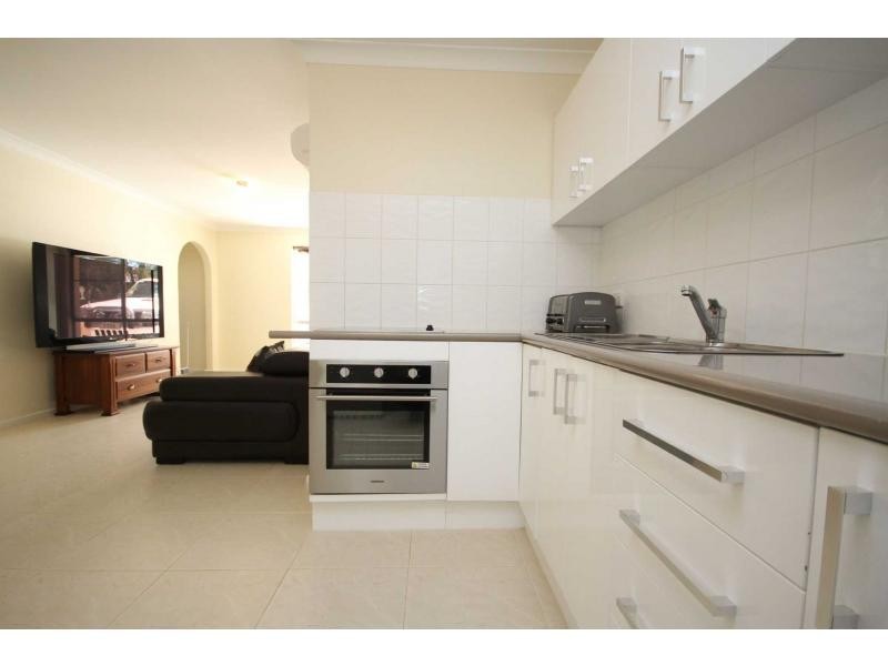 10 Pine Gap, Swan View WA 6056