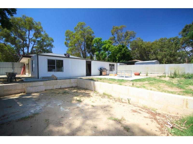 10 Pine Gap, Swan View WA 6056