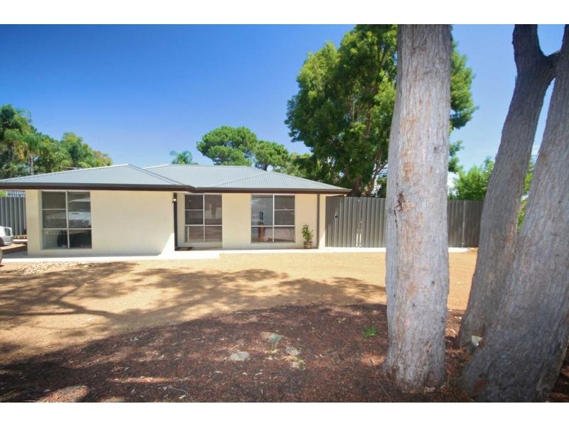 10 Pine Gap, Swan View WA 6056