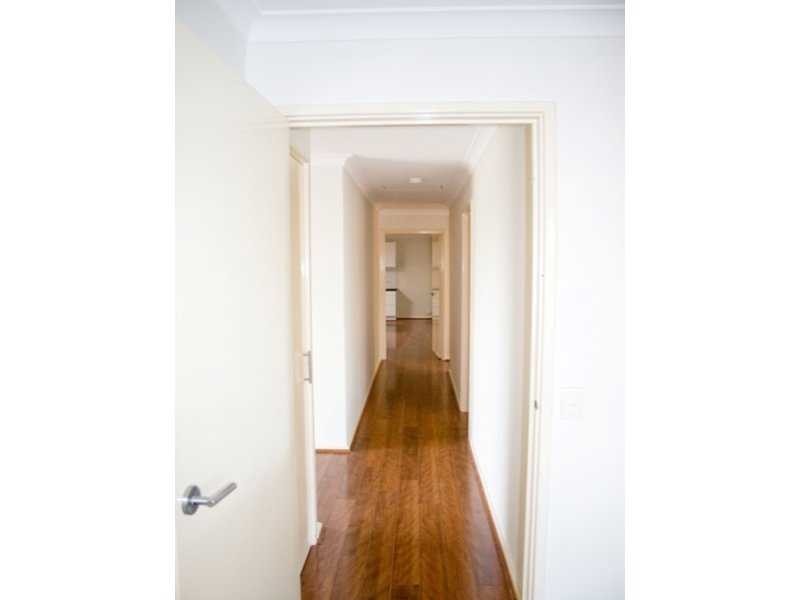 1 Carlton Place, Swan View WA 6056