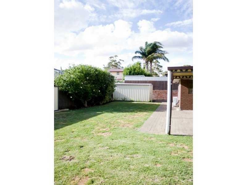 1 Carlton Place, Swan View WA 6056