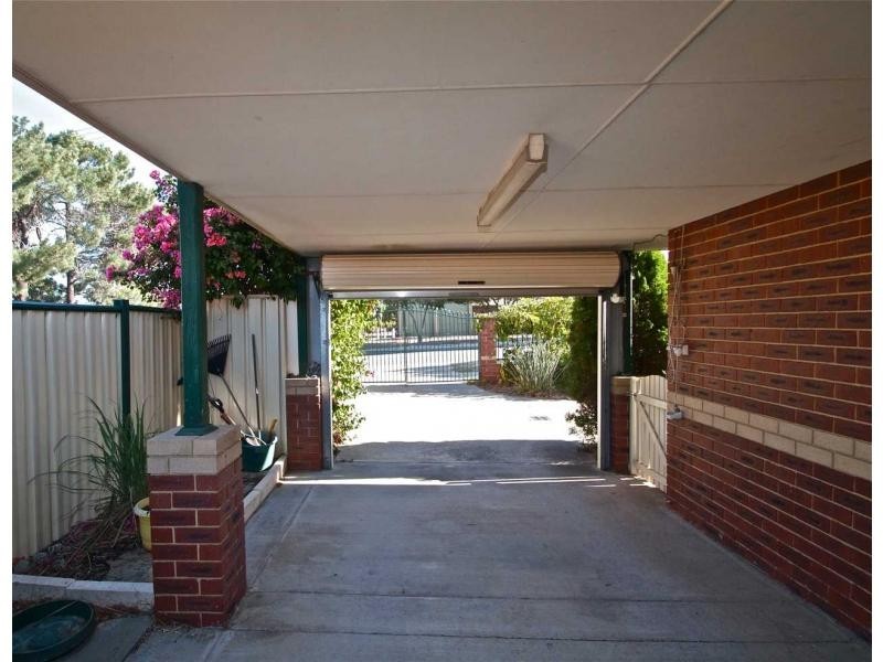 1/78 Scaddan Street, Bassendean WA 6054
