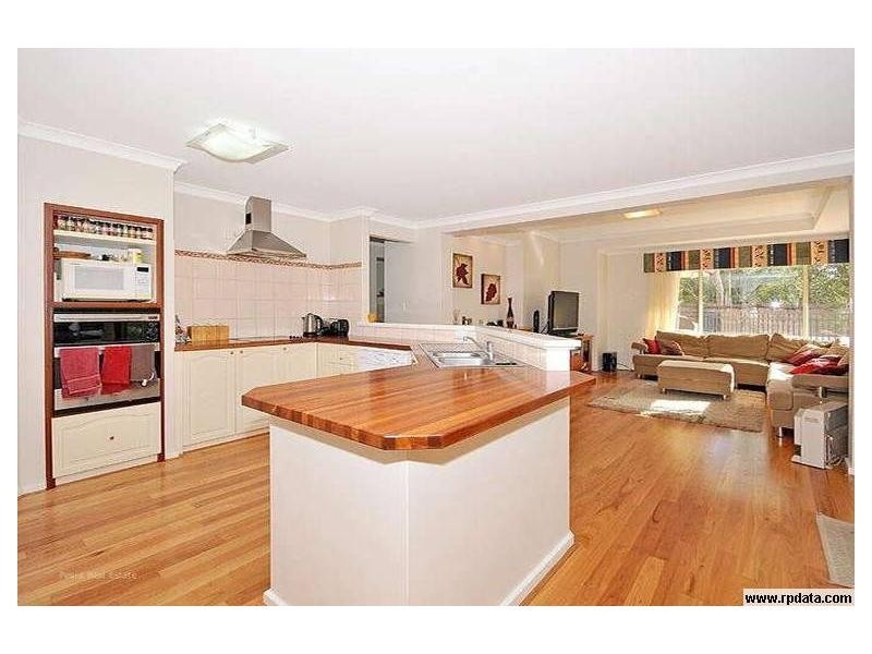 4 Whistler Court, Ellenbrook WA 6069