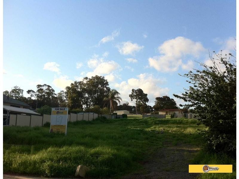 9 Wangalla Road, Koongamia WA 6056