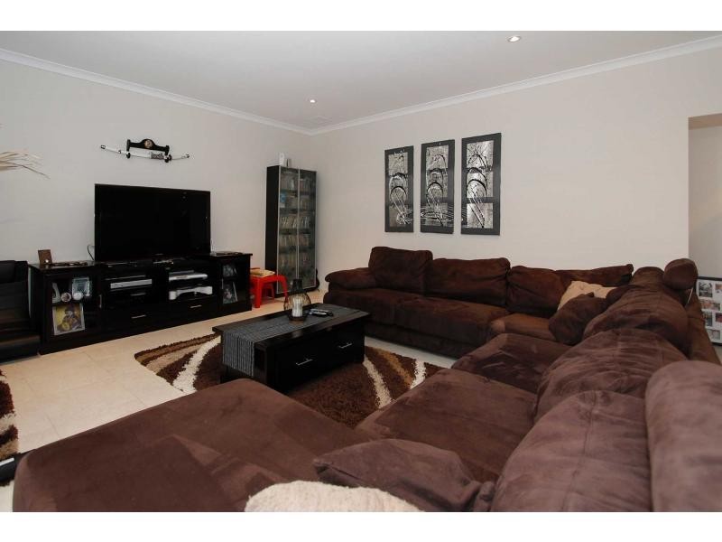 6 Tindale Crest, Aveley WA 6069