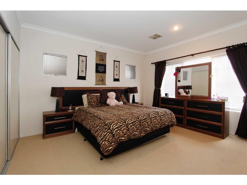 6 Tindale Crest, Aveley WA 6069