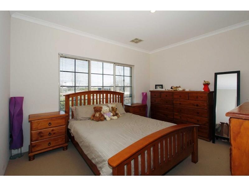 6 Tindale Crest, Aveley WA 6069