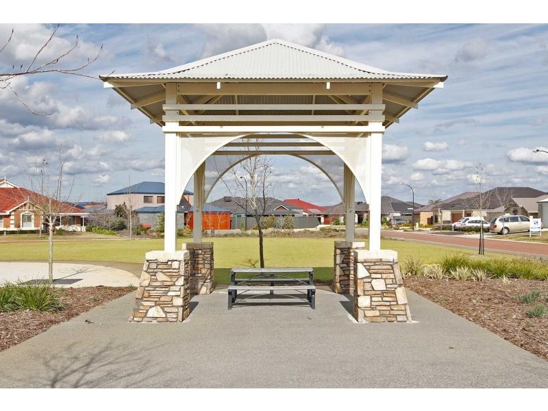 6 Tindale Crest, Aveley WA 6069