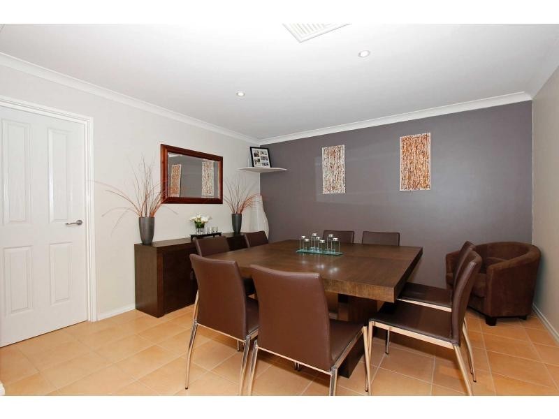 14 Sylvia Way, Eden Hill WA 6054