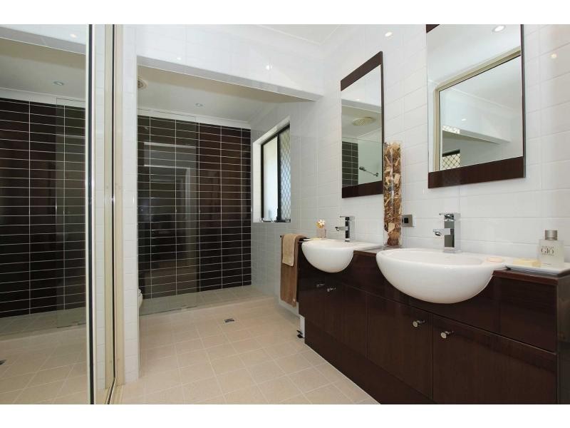 14 Sylvia Way, Eden Hill WA 6054