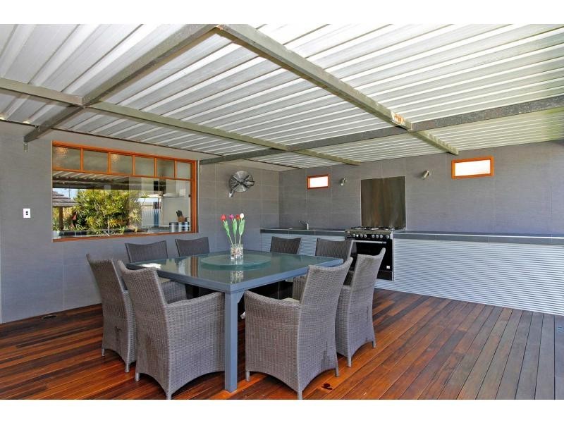 14 Sylvia Way, Eden Hill WA 6054